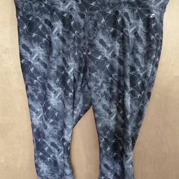 Energry Zone Speed Dry Capri Leggings 3X Plus - Picture 4 of 4